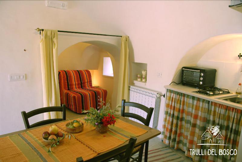 Trulli Del Bosco Bed and Breakfast Alberobello Eksteriør billede